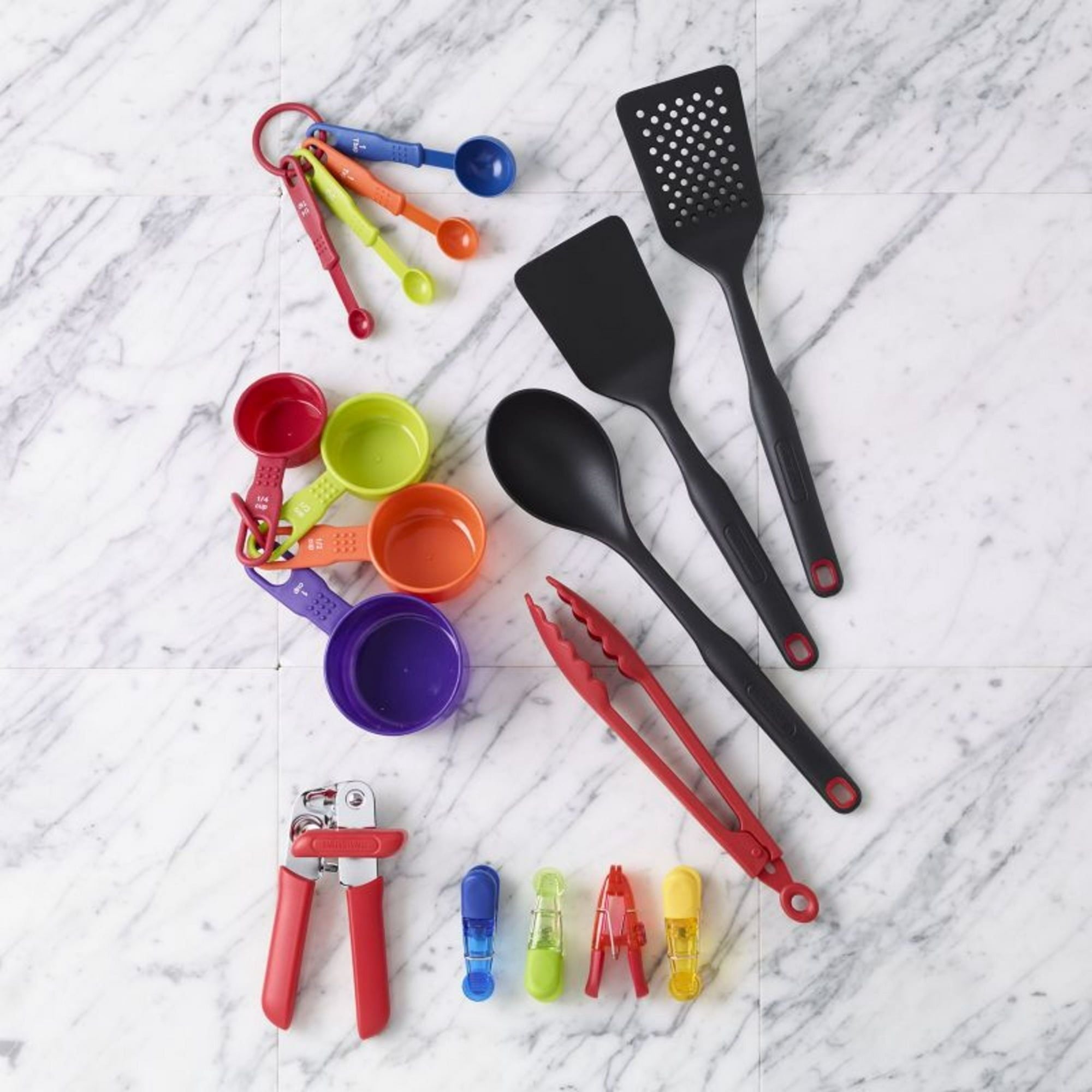 Classics 17 Piece Kitchen Tool and Gadget Set