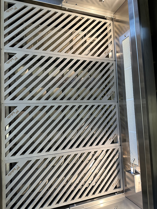 32” Gas Grill with 4 Burners, Laser-Cut Grates & Back Burner
