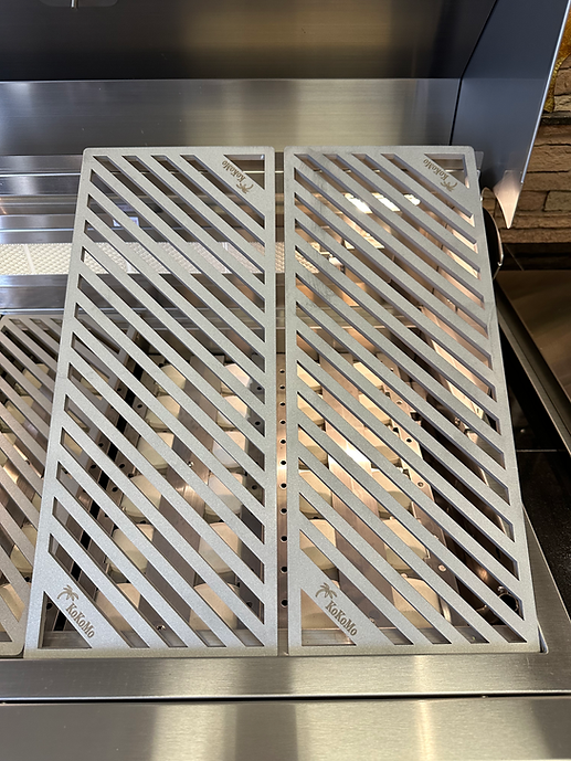 32” Gas Grill with 4 Burners, Laser-Cut Grates & Back Burner